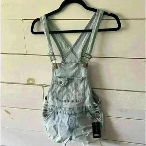 No Boundaries overall denim shorts, distressed, NWT size small.